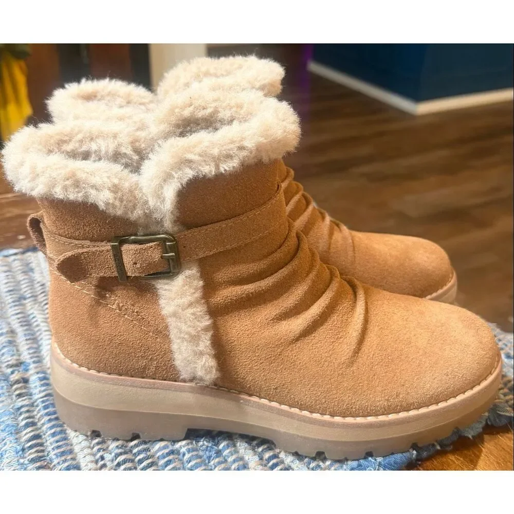 Earth Women's Yara Size 9.5